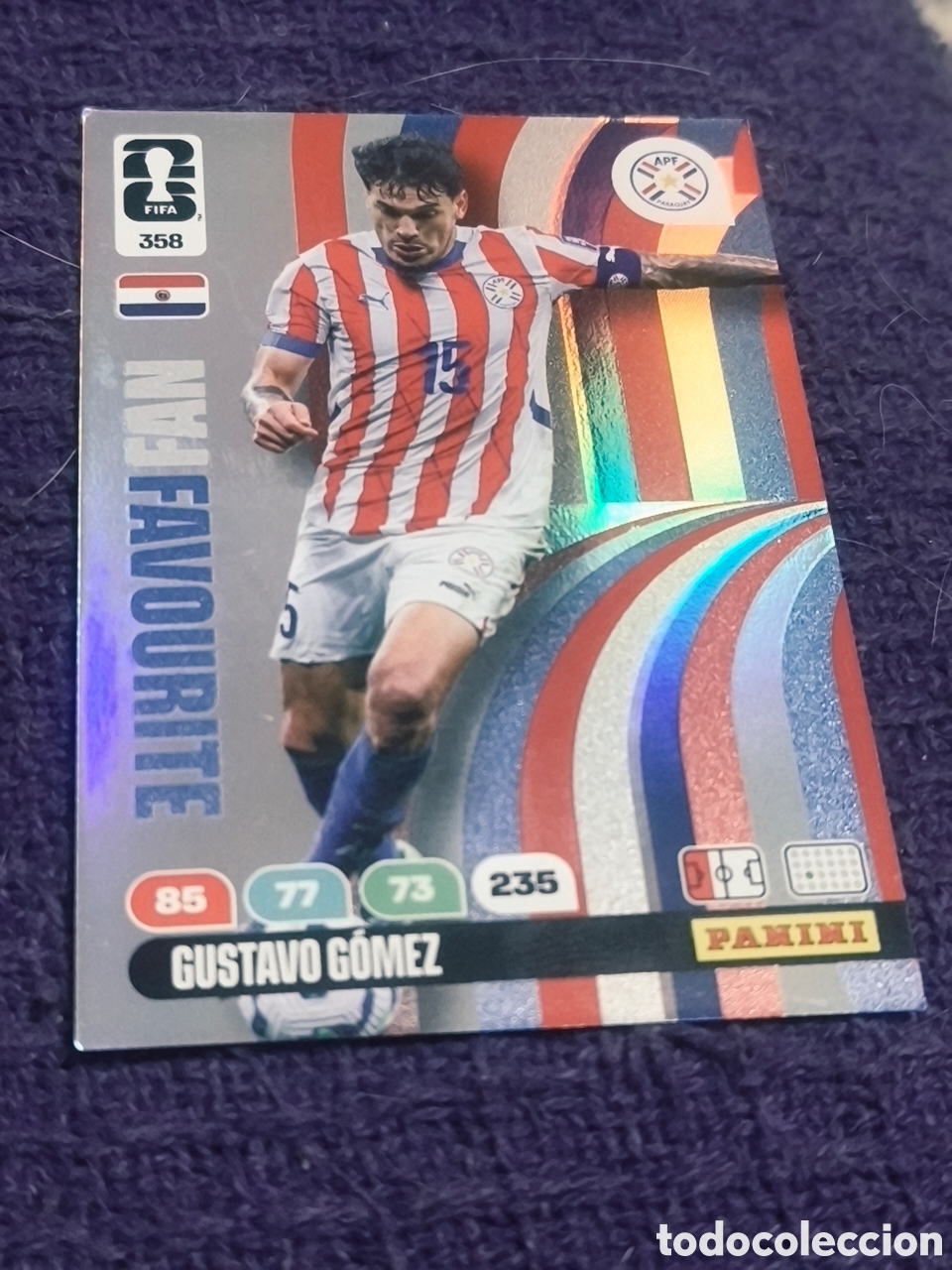 Figurine di Calcio: Carta Gustavo G&oacute;mez 358 - FAN FAVOURITE - Panini FIFA 365 Mundial 2026