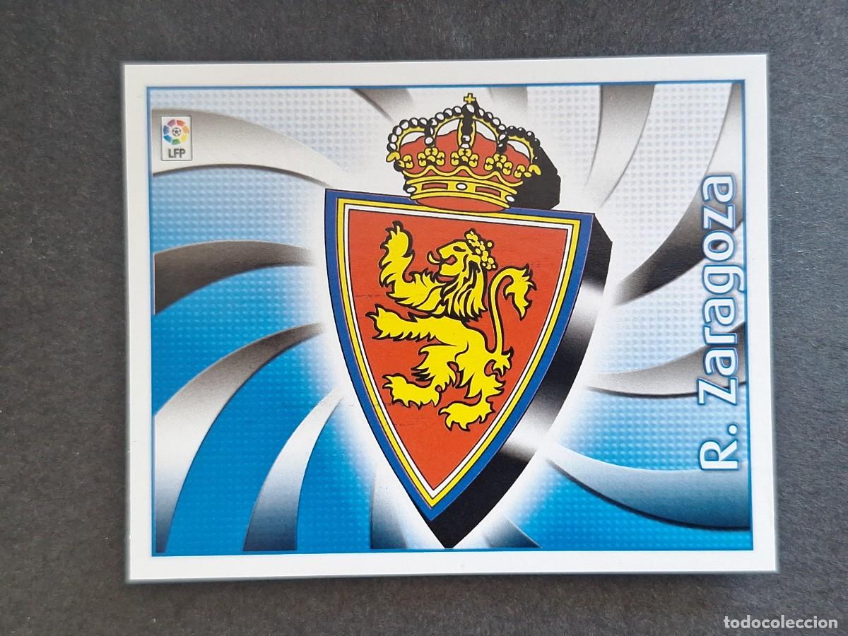 Cromos de f&uacute;tbol: L4 ESCUDO REAL ZARAGOZA LIGA ESTE 2004 2005 04 05 NUNCA PEGADO SIN PEGAR