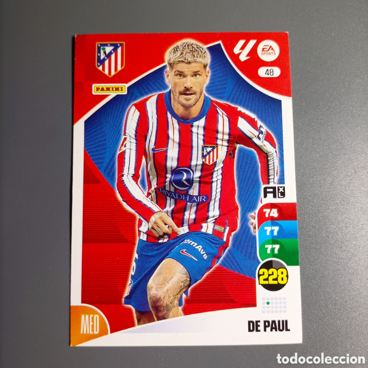 Cromos de Futebol: ADRENALYN. LIGA 2024-2025 (ATL&Eacute;TICO) №48 DE PAUL