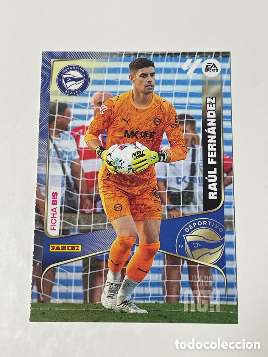 Cromos de f&uacute;tbol: Ra&uacute;l Fern&aacute;ndez Alav&eacute;s Panini Megacracks 2025/26 #21 BIS