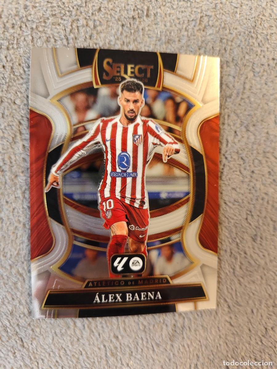 Figurine di Calcio: 11 SELECT LA LIGA 25 26 ALEX BAENA ATLETICO DE MADRID BASE TERRACE PANINI 2025 2026 AAB