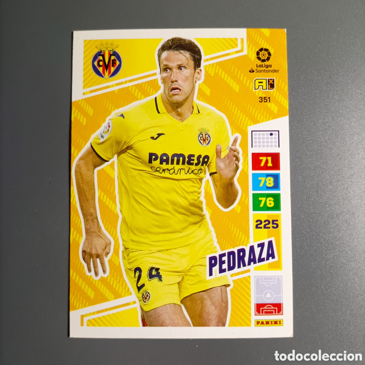 Cartes &agrave; collectionner de Football: ADRENALYN. LIGA 2022-2023 (VILLARREAL) №351 PEDRAZA