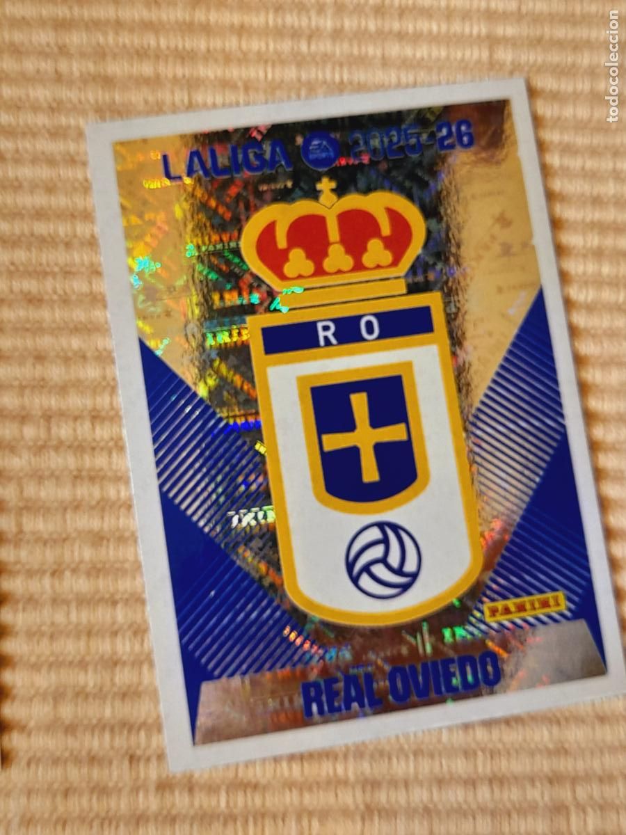 Fu&szlig;ball-Sticker: CROMO 1 ESCUDO REAL OVIEDO LIGA 25-26 2025 2026 &Aacute;LBUM ESTE