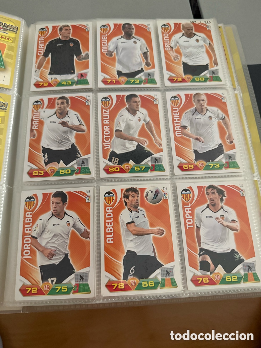 Cromos de f&uacute;tbol: ADRENALYN XL. 2011-12. VALENCIA. 18 cromos