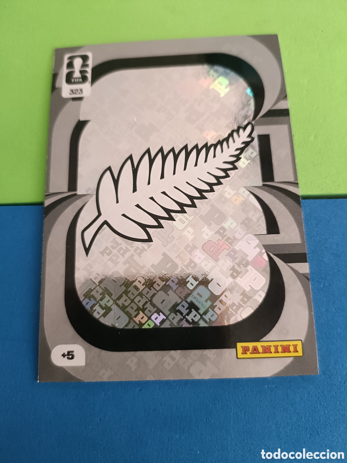 Cromos de f&uacute;tbol: Adrenalyn XL Fifa World cup 2026 mundial - 323 Escudo Nueva Zelanda