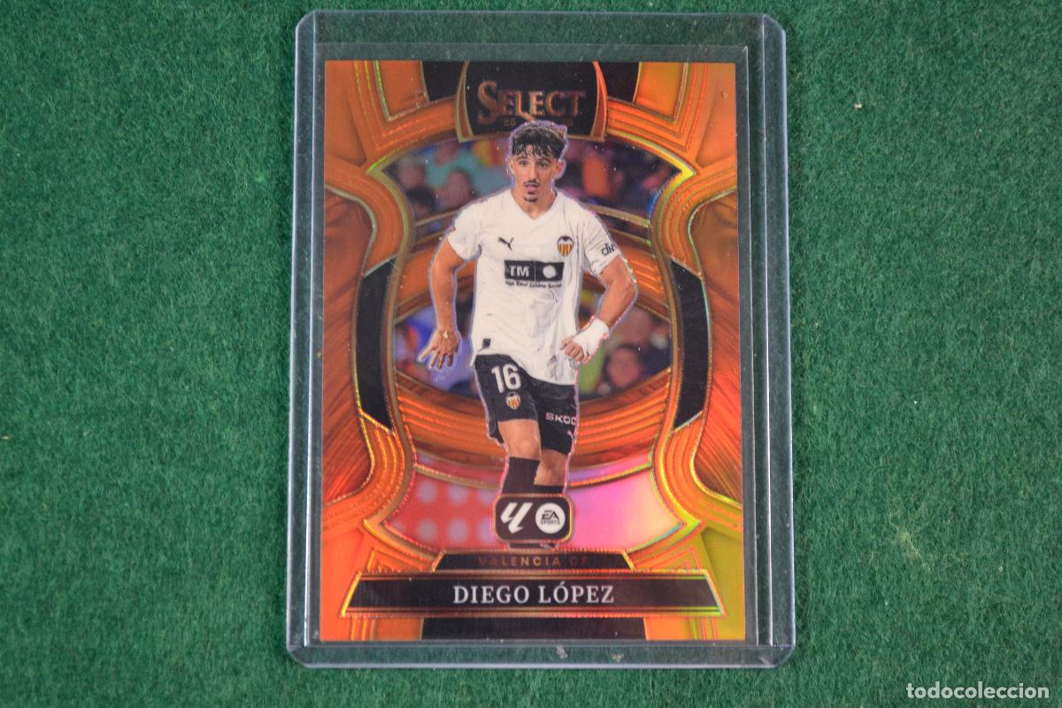 Cromos de f&uacute;tbol: PANINI SELECT LA LIGA 2025-26 - 58 DIEGO LOPEZ (VALENCIA CF) PARALELA ORANGE NUMERADA 26/75
