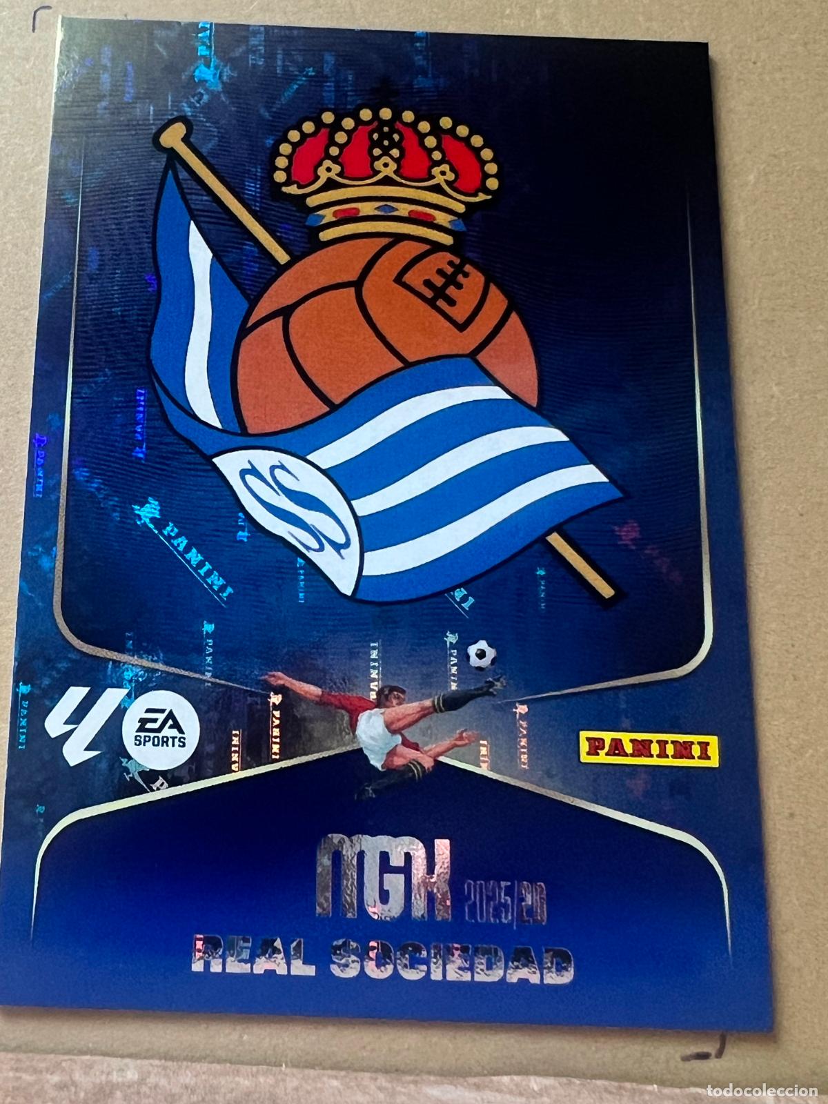 Cromos de Futebol: ESCUDO REAL SOCIEDAD #307 MEGACRACKS PANINI 2025 2026