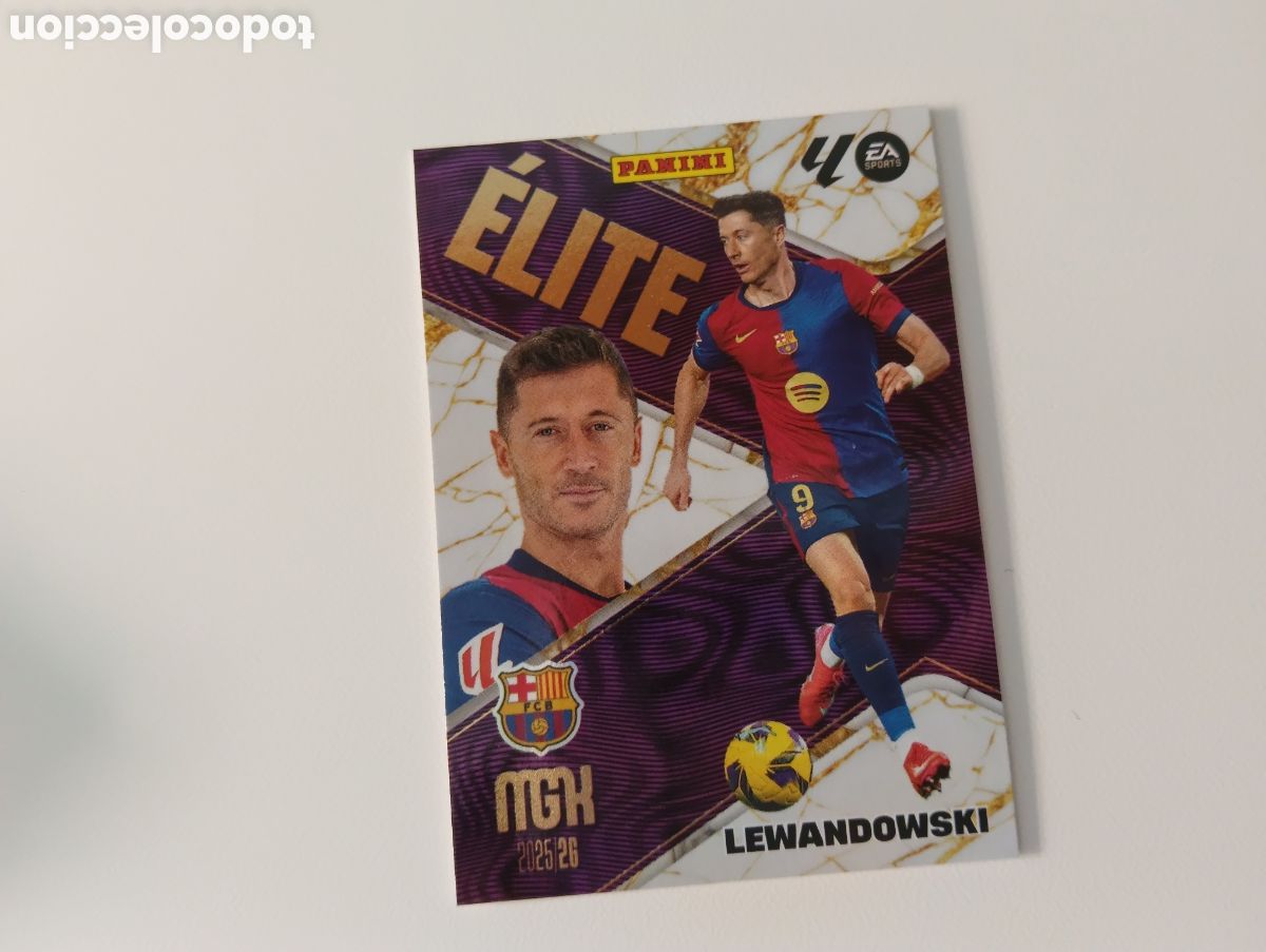 Football Stickers: CARD 10 LEWANDOWSKI (ELITE) FC BARCELONA LIGA 25-26 2025 2026 MEGACRACKS MGK