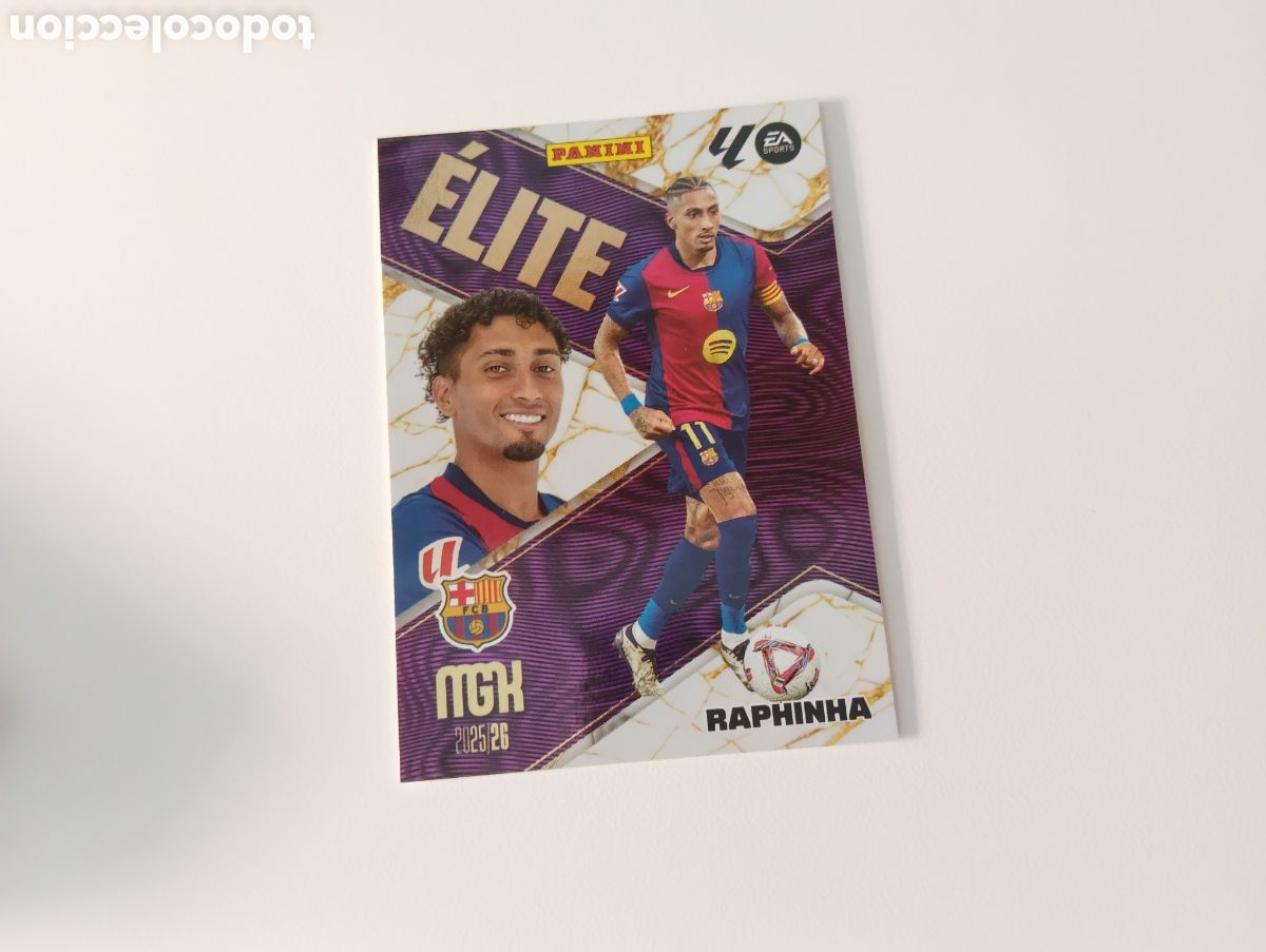 Cartes &agrave; collectionner de Football: 16 - Raphinha - Barcelona - Megacracks 2025 - 2026 Elite