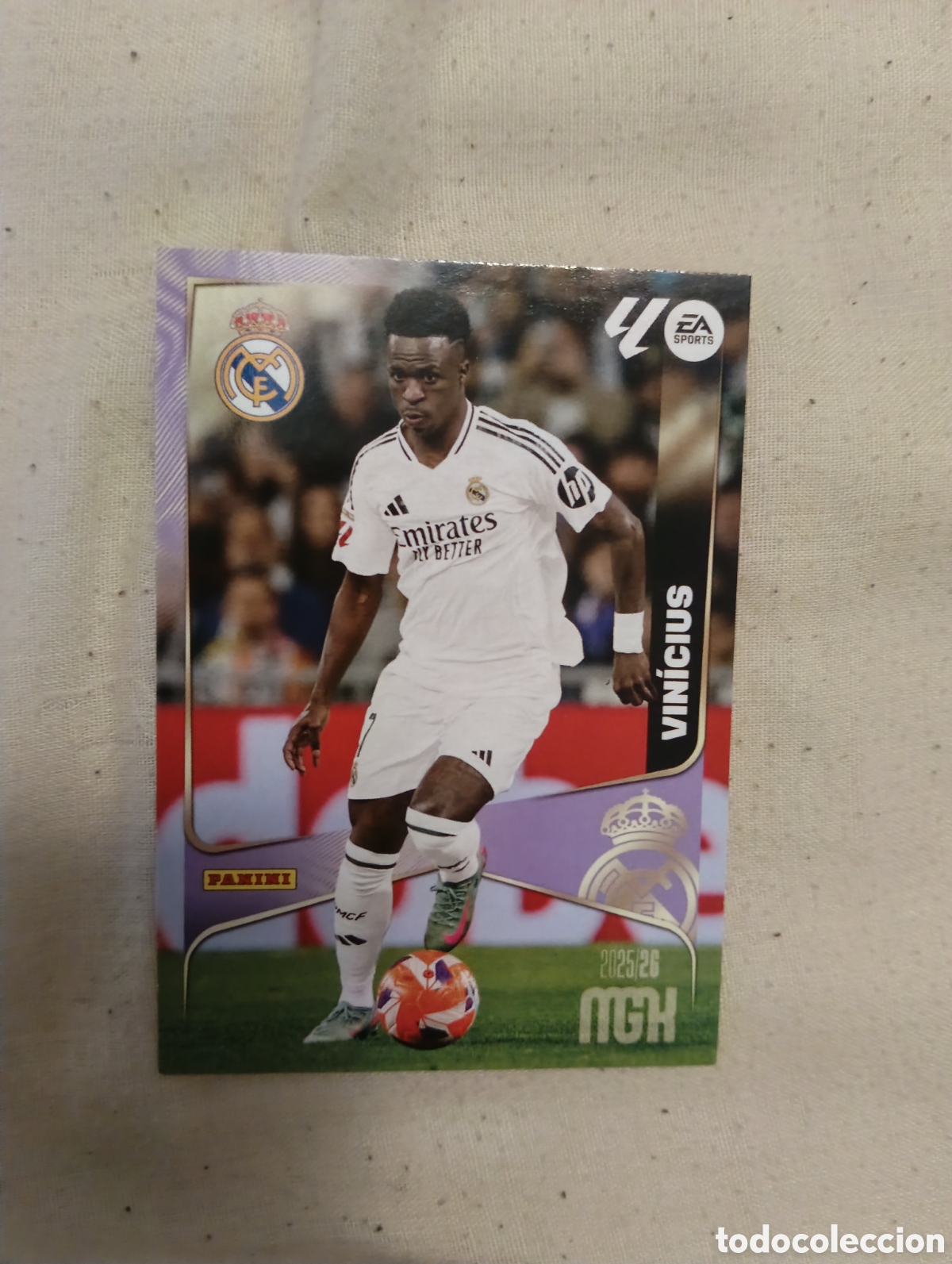 Cromos de Futebol: A664. 234 VINICIUS | REAL MADRID 2025 2026 MEGACRACKS LALIGA PANINI 25 26 MGK