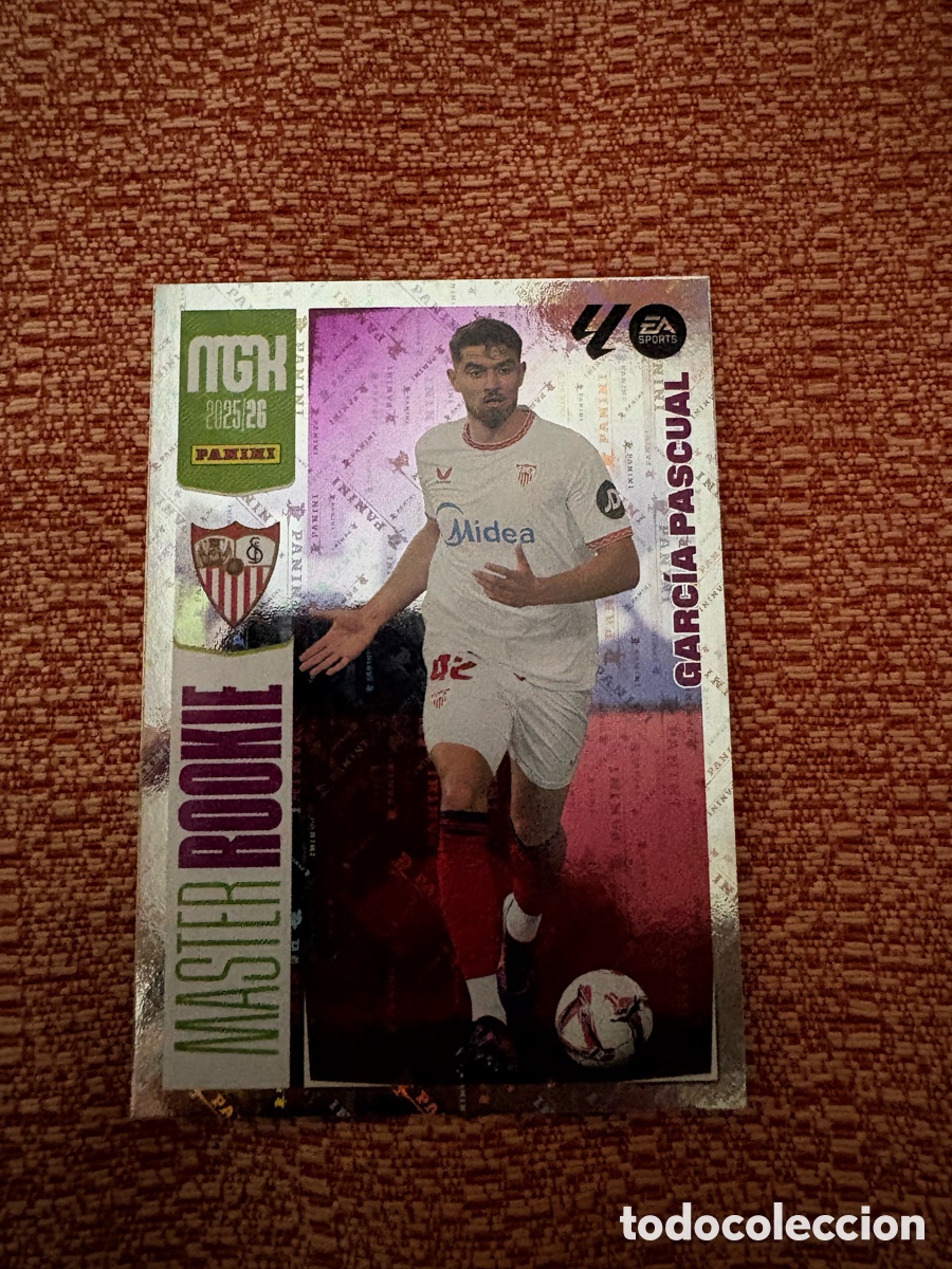 Figurine di Calcio: 412 GARCIA PASCUAL SEVILLA FC MASTER ROOKIE FICHAS ALBUM MEGACRACKS 2025 2026 MGK 25 26