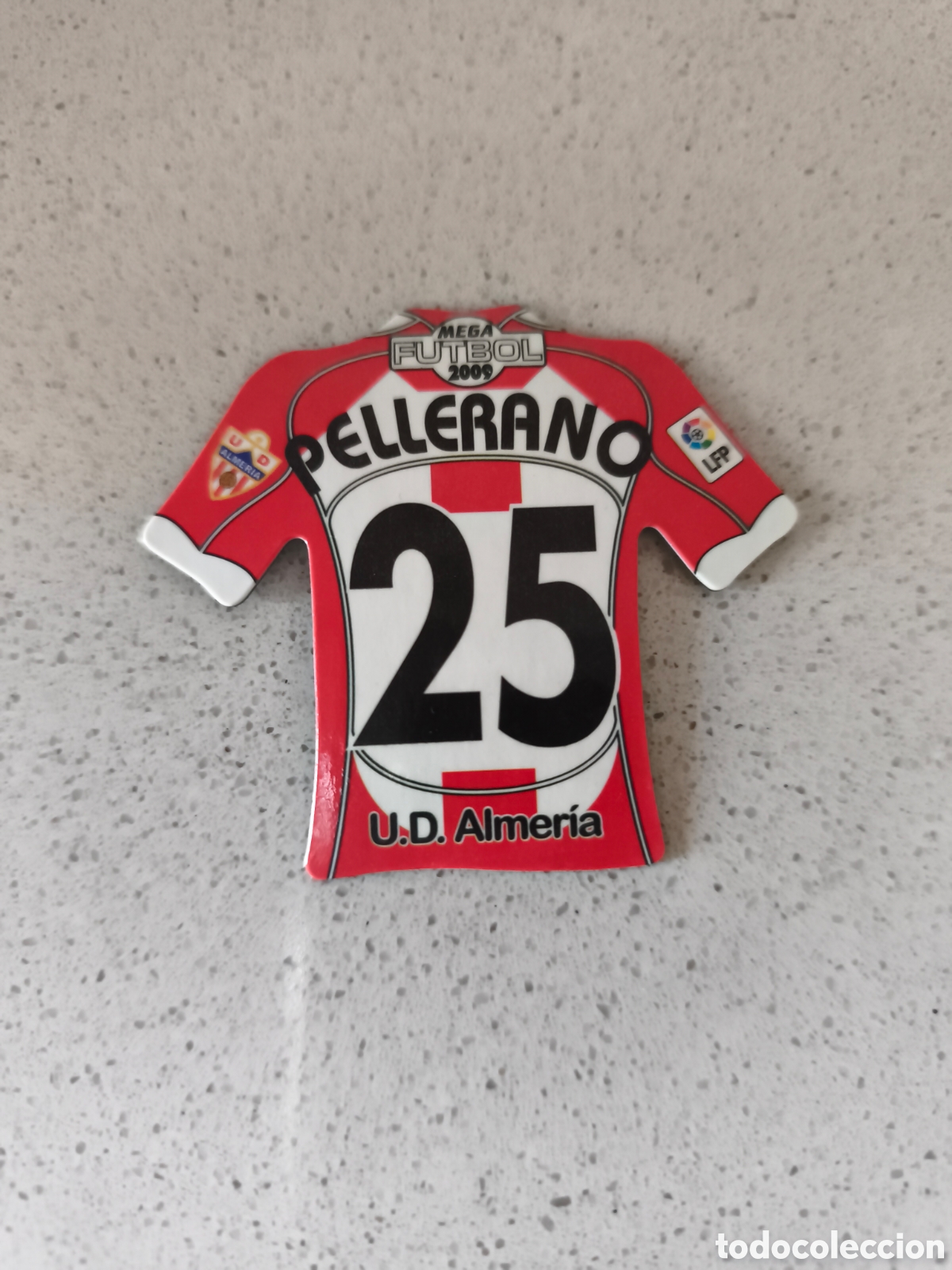 Football Stickers: CAMISETA IMAN NUMERO 25 PELLERANO ALMERIA. MEGA FUTBOL MAGNETS 2008-2009