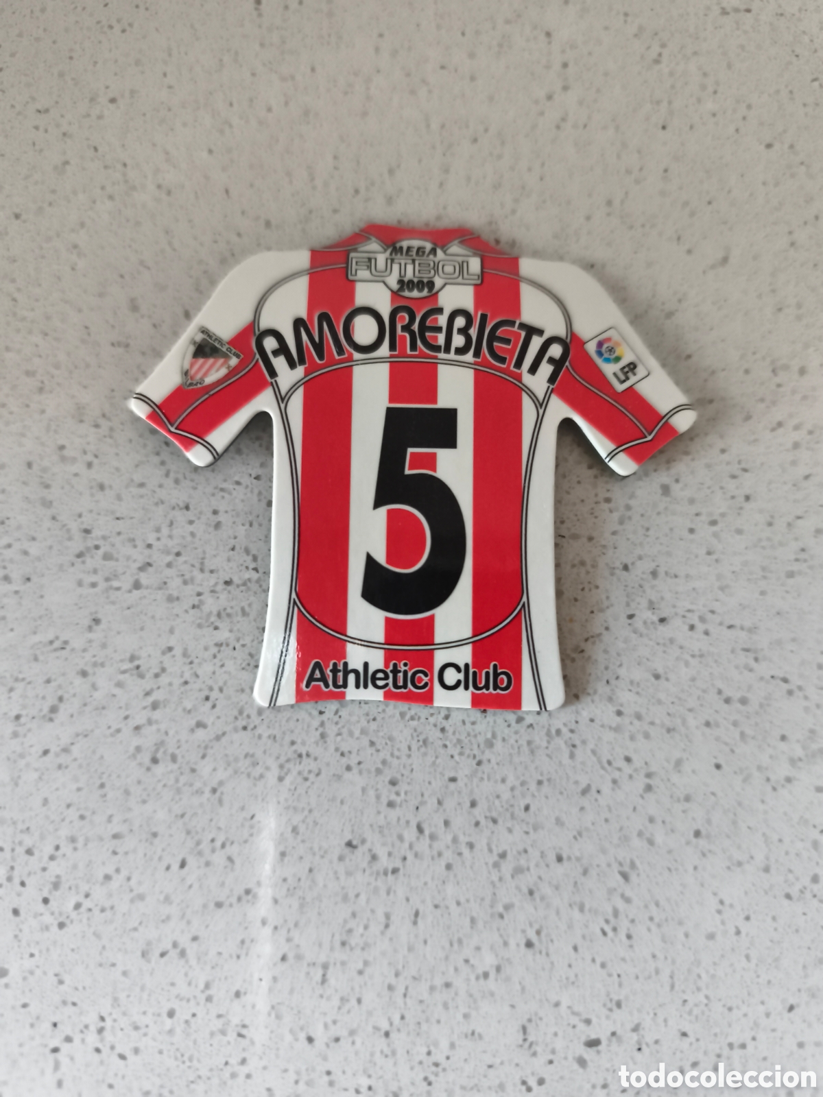 Cromos de f&uacute;tbol: CAMISETA IMAN NUMERO 5 AMOREBIETA ATHLETIC CLUB BILBAO. MEGA FUTBOL MAGNETS 2008-2009