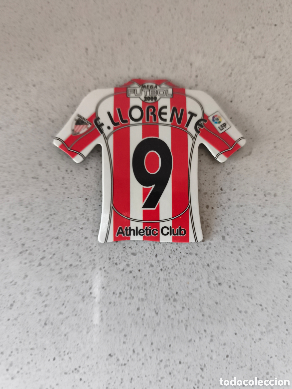 Cromos de f&uacute;tbol: CAMISETA IMAN NUMERO 9 F. LLORENTE ATHLETIC CLUB BILBAO. MEGA FUTBOL MAGNETS 2008-2009