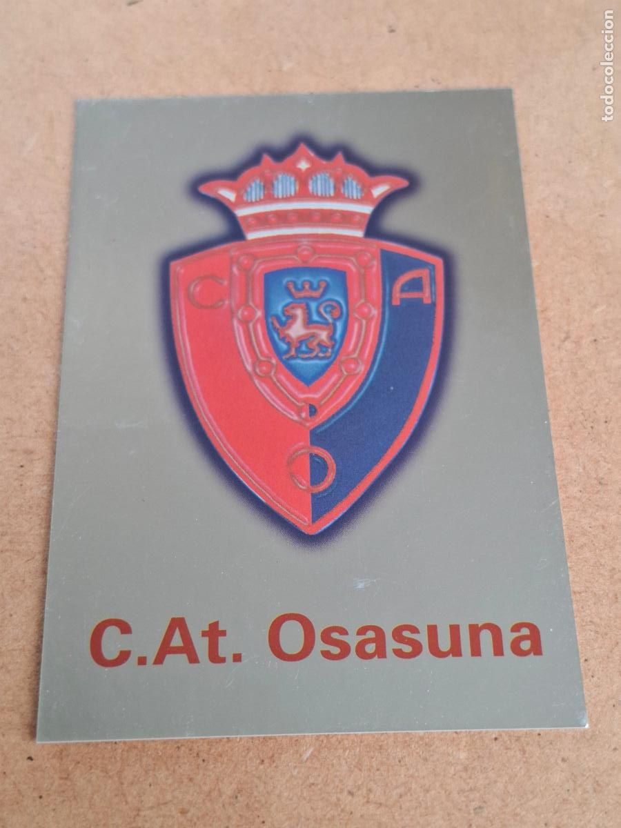 Cromos de f&uacute;tbol: MUNDICROMO 2001 2002 01 02 - 295 ESCUDO AT. OSASUNA ( BRILLO LISO ) - CP13