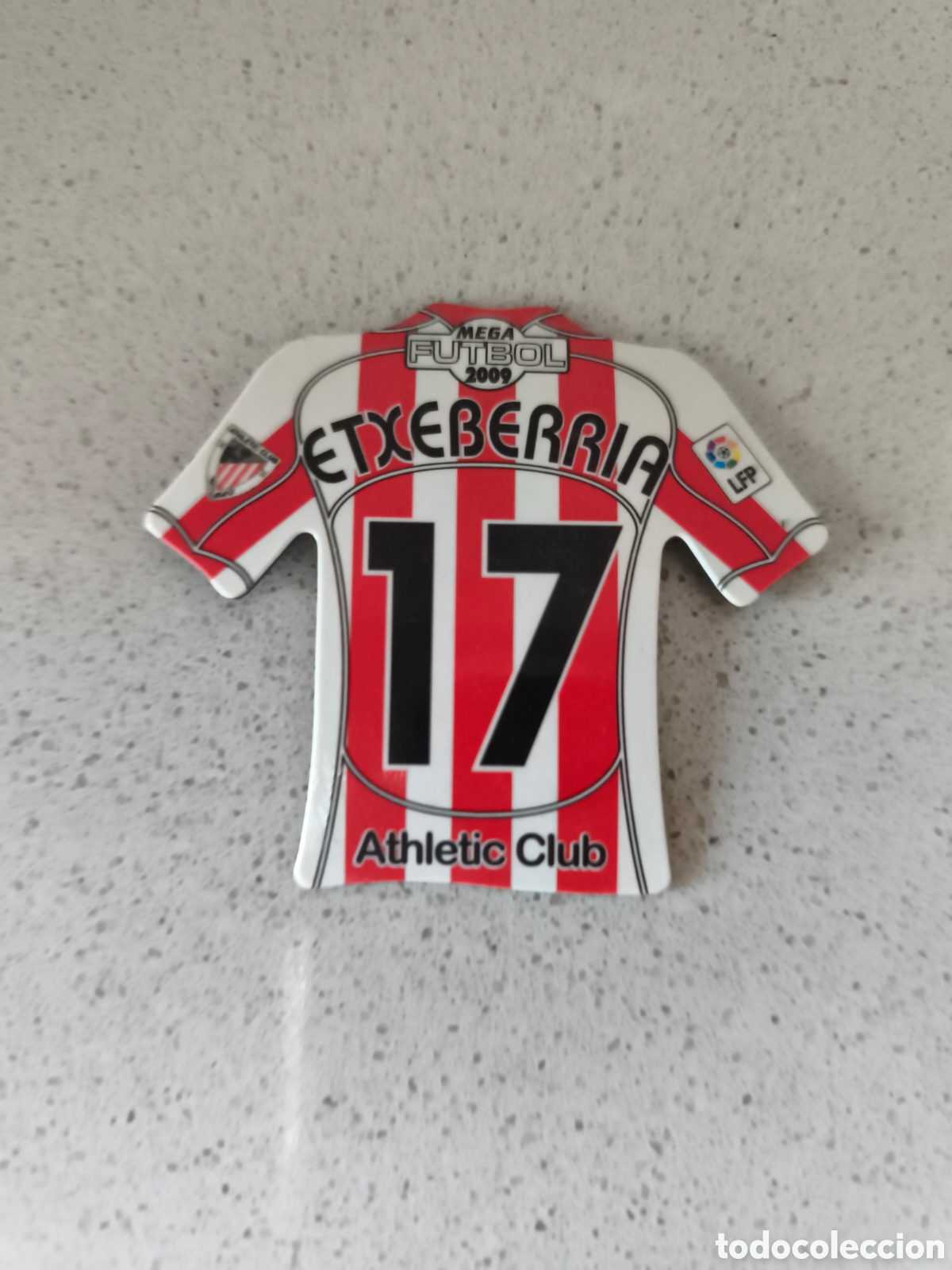 Football Stickers: CAMISETA IMAN NUMERO 17 ETXEBERRIA ATHLETIC CLUB BILBAO. MEGA FUTBOL MAGNETS 2008-2009