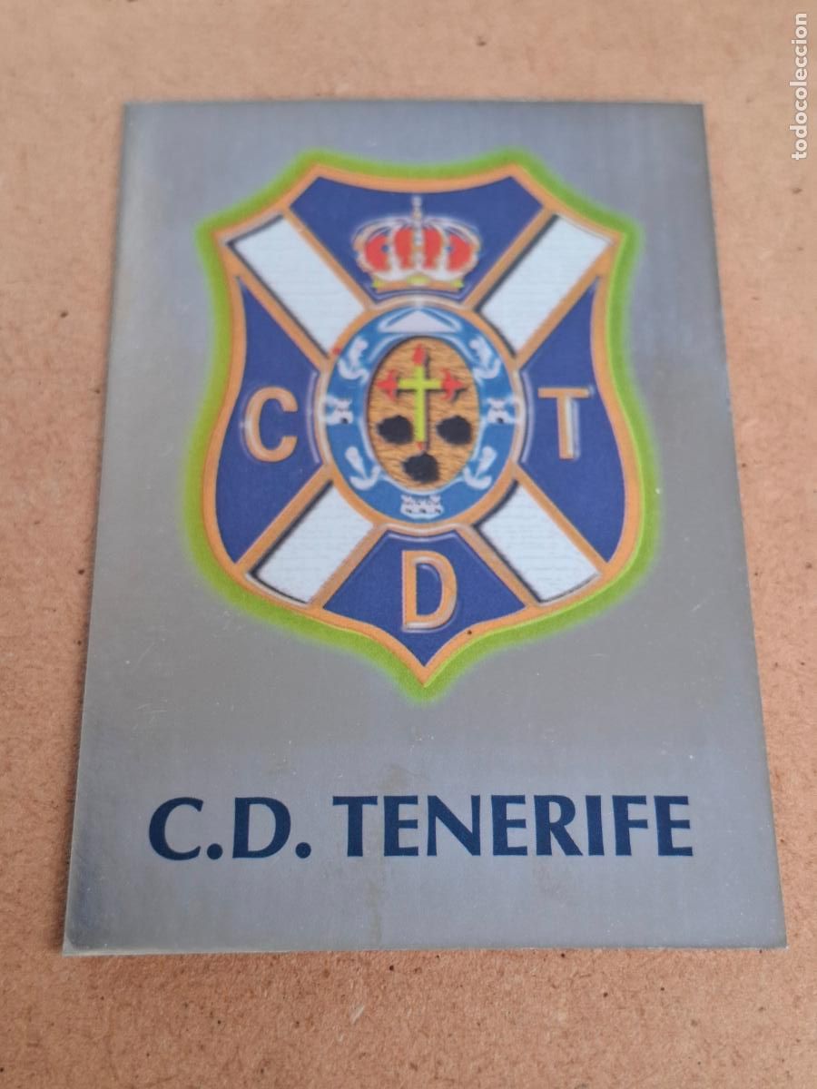 Cromos de Futebol: MUNDICROMO 2001 2002 01 02 - 400 ESCUDO CD. TENERIFE ( BRILLO LISO ) - CP13