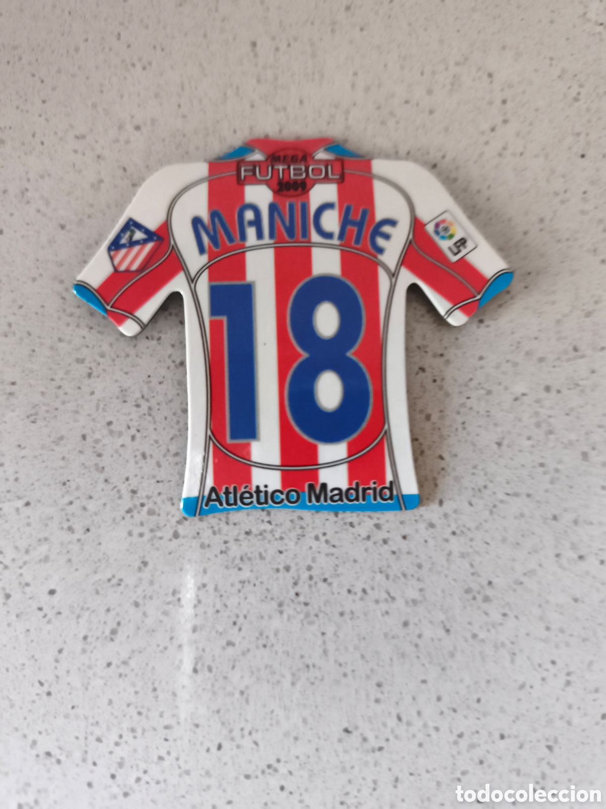 Cromos de f&uacute;tbol: CAMISETA IMAN NUMERO 18 MANICHE. ATLETICO DE MADRID. MEGA FUTBOL MAGNETS 2008-2009