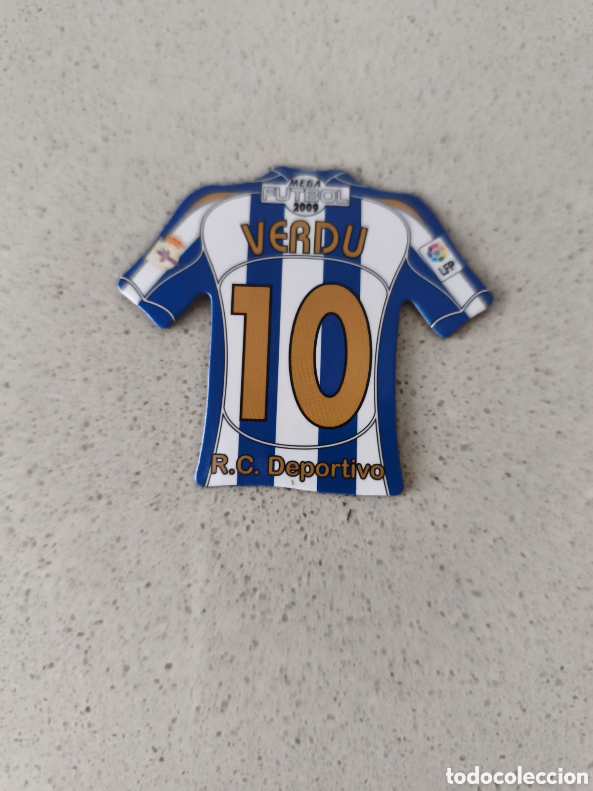 Cromos de f&uacute;tbol: CAMISETA IMAN NUMERO 10 VERDU DEPORTIVO CORU&Ntilde;A. MEGA FUTBOL MAGNETS 2008-2009