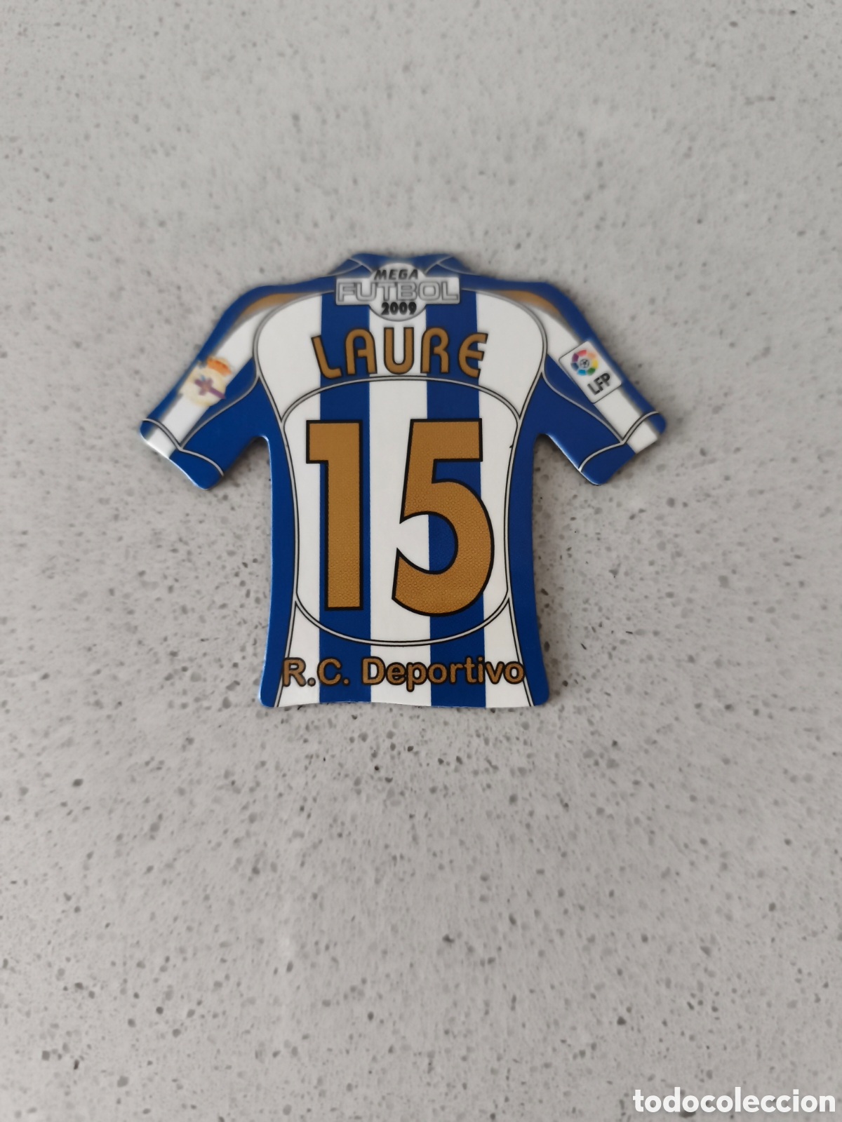 Cromos de f&uacute;tbol: CAMISETA IMAN NUMERO 15 LAURE DEPORTIVO CORU&Ntilde;A. MEGA FUTBOL MAGNETS 2008-2009