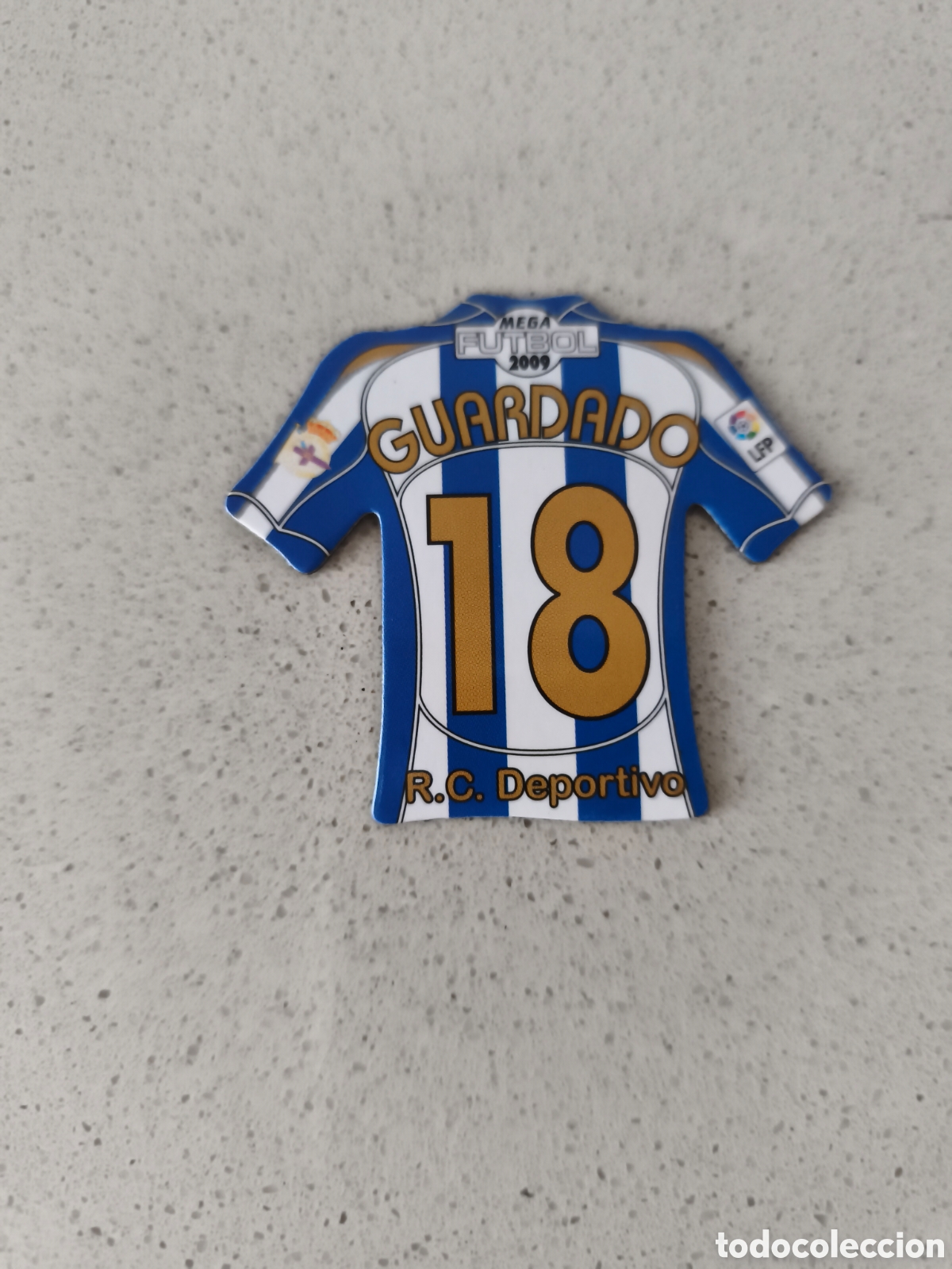 Cromos de f&uacute;tbol: CAMISETA IMAN NUMERO 18 GUARDADO DEPORTIVO CORU&Ntilde;A. MEGA FUTBOL MAGNETS 2008-2009