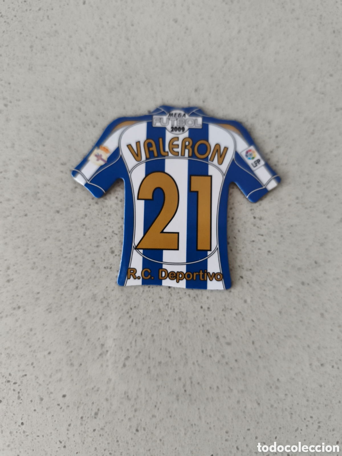 Cromos de f&uacute;tbol: CAMISETA IMAN NUMERO 21 VALERON DEPORTIVO CORU&Ntilde;A. MEGA FUTBOL MAGNETS 2008-2009