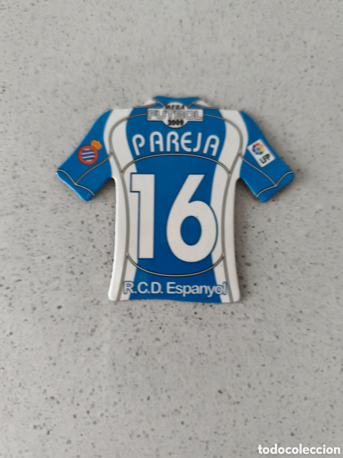 Cromos de f&uacute;tbol: CAMISETA IMAN NUMERO 16 PAREJA ESPANYOL. MEGA FUTBOL MAGNETS 2008-2009