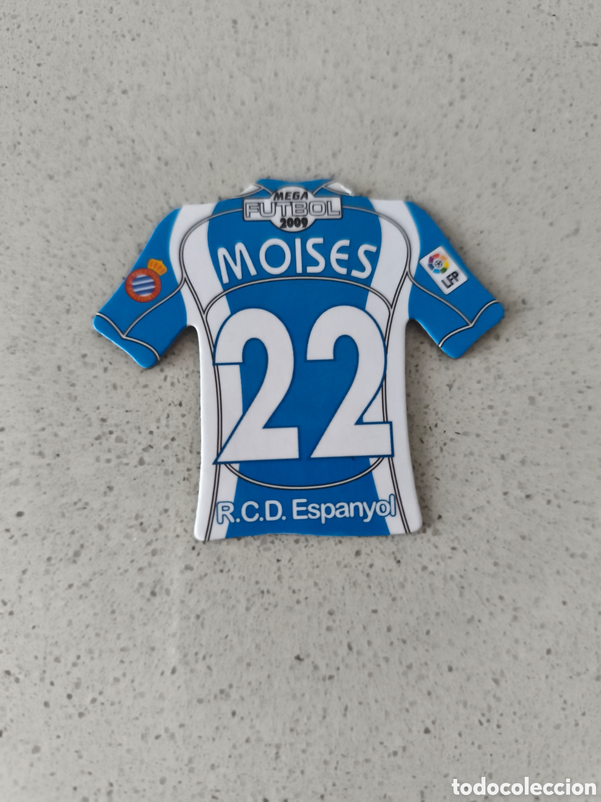 Football Stickers: CAMISETA IMAN NUMERO 22 MOISES ESPANYOL. MEGA FUTBOL MAGNETS 2008-2009