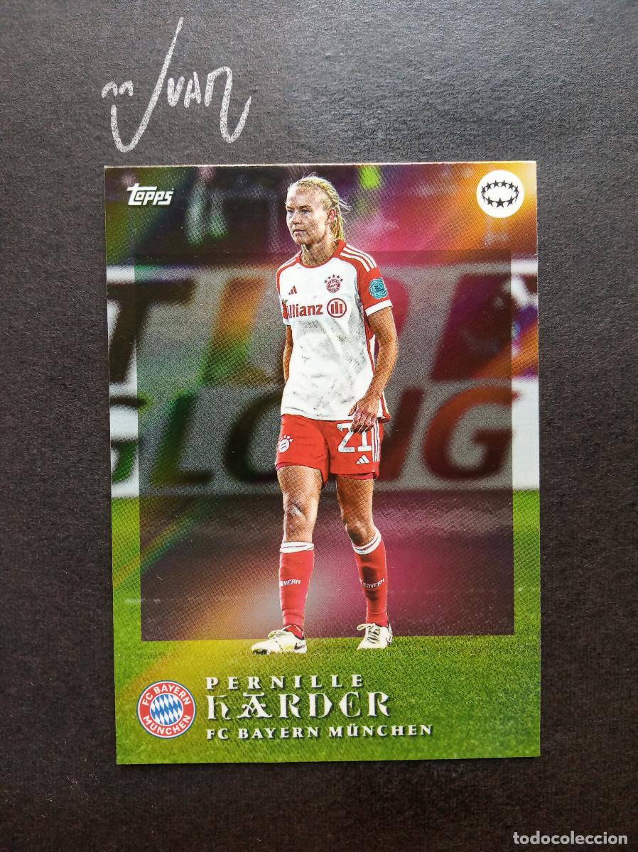 Figurine di Calcio: PLAYMAKERS PERNILLE HARDER BAYERN MUNICH ⚽ TOPPS &reg; AITANA BONMATI CURATED SET WOMEN 2024 NUEVO