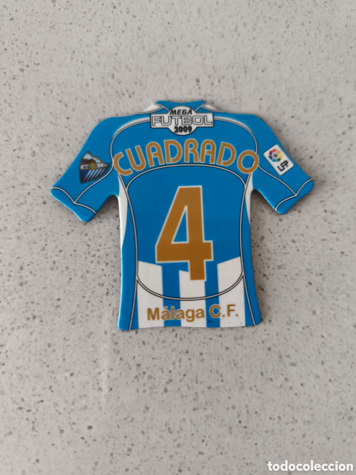 Cartes &agrave; collectionner de Football: CAMISETA IMAN NUMERO 4 CUADRADO MALAGA. MEGA FUTBOL MAGNETS 2008-2009