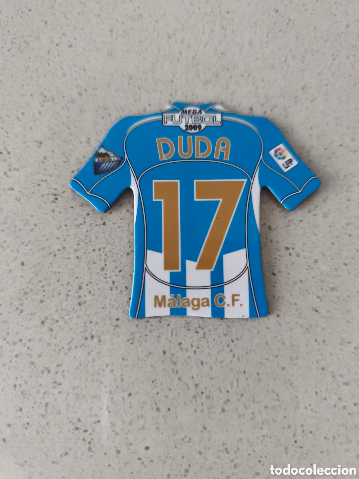 Cromos de f&uacute;tbol: CAMISETA IMAN NUMERO 17 DUDA MALAGA. MEGA FUTBOL MAGNETS 2008-2009