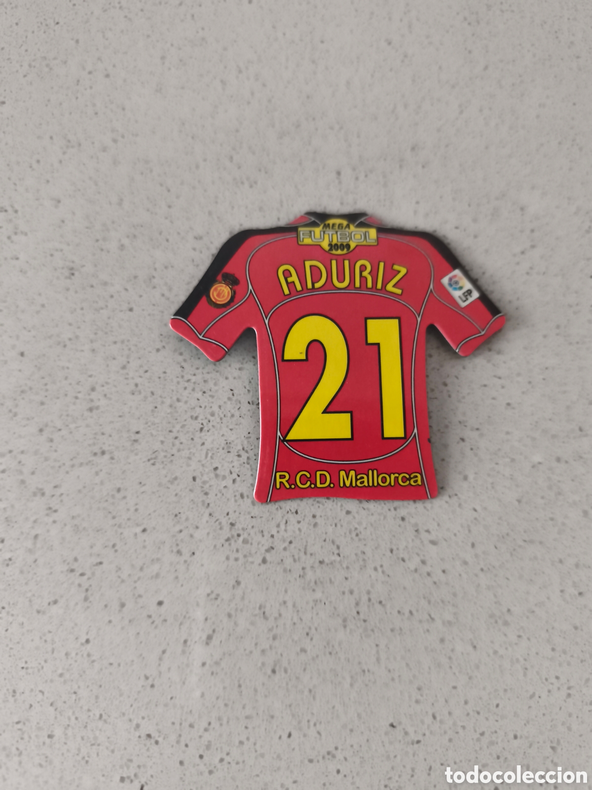 Football Stickers: CAMISETA IMAN NUMERO 21 ADURIZ MALLORCA. MEGA FUTBOL MAGNETS 2008-2009