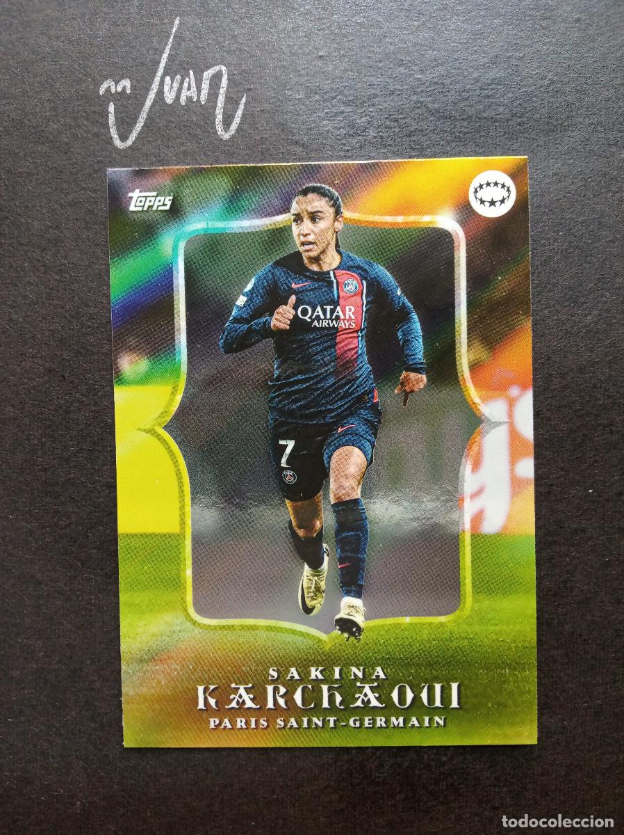 Figurine di Calcio: ESTRELLAS UWCL KARCHAOUI PARIS SAINT-GERMAIN FRANCIA ⚽ TOPPS&reg; AITANA BONMATI CURATED SET WOMEN 2024