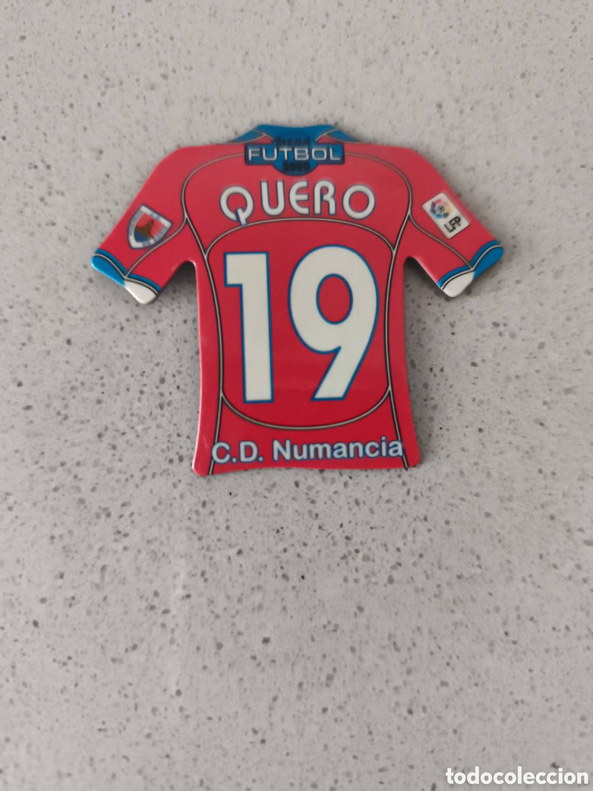 Cromos de f&uacute;tbol: CAMISETA IMAN NUMERO 19 QUERO NUMANCIA. MEGA FUTBOL MAGNETS 2008-2009