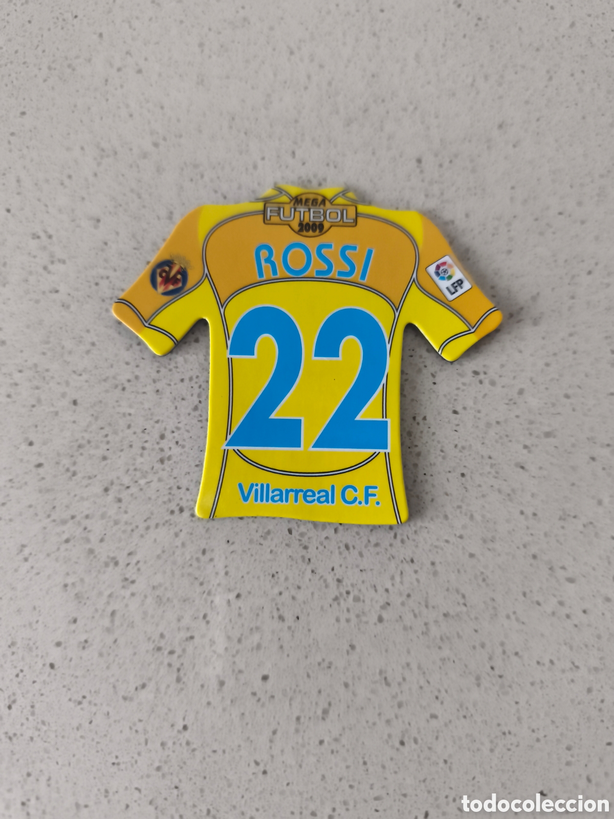 Cromos de f&uacute;tbol: CAMISETA IMAN NUMERO 22 ROSSI VILLARREAL. MEGA FUTBOL MAGNETS 2008-2009