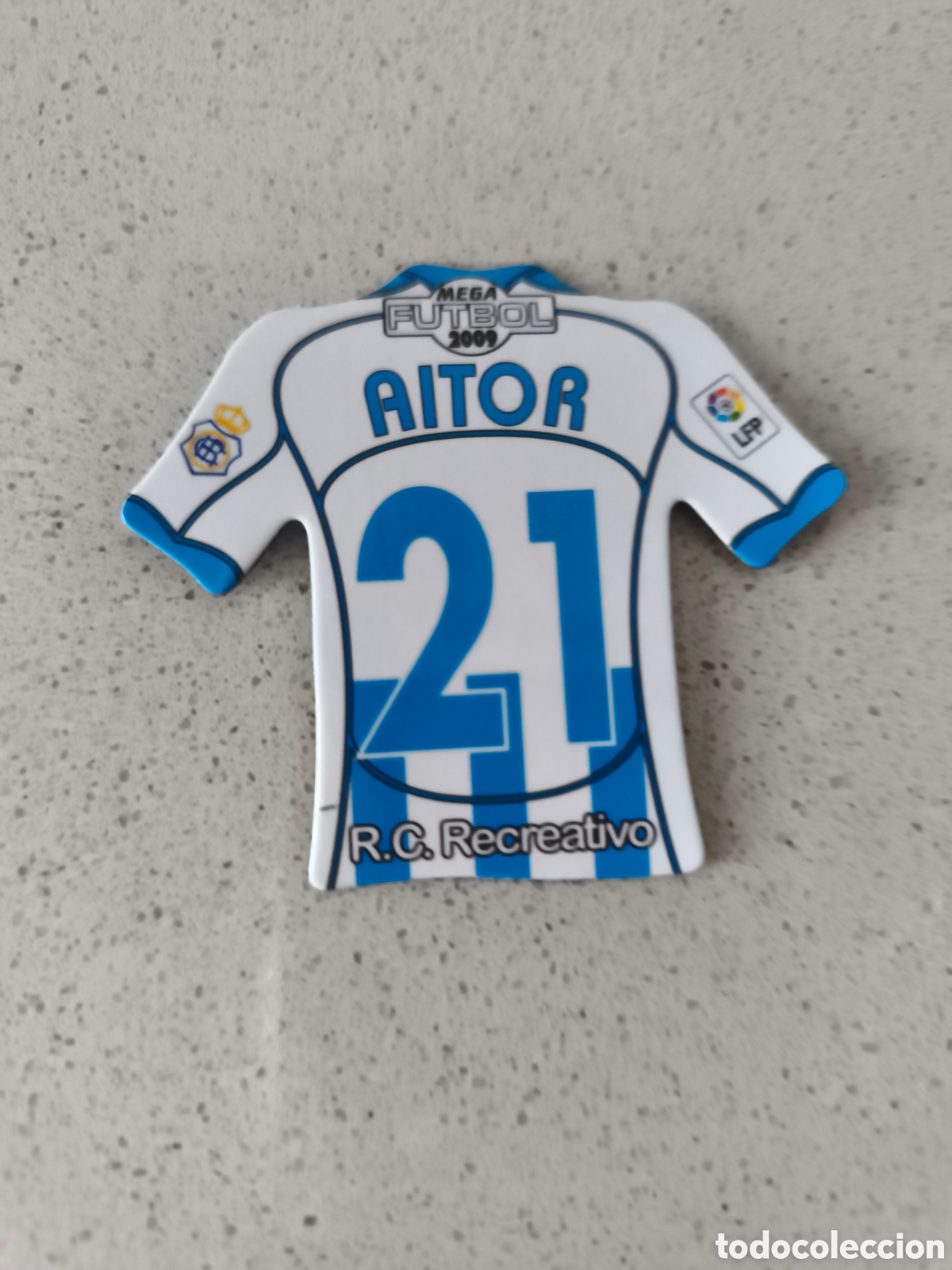 Fu&szlig;ball-Sticker: CAMISETA IMAN NUMERO 21 AITOR RECREATIVO HUELVA. MEGA FUTBOL MAGNETS 2008-2009