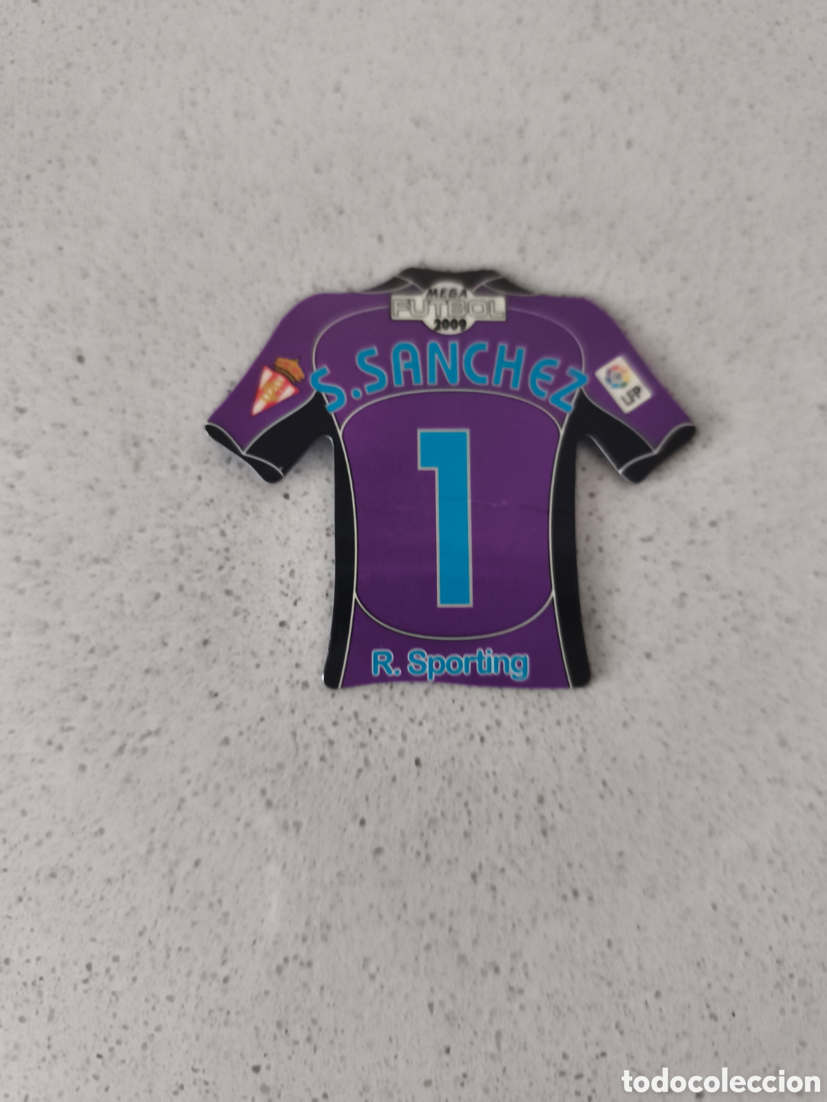 Football Stickers: CAMISETA IMAN NUMERO 1 S. SANCHEZ SPORTING GIJON. MEGA FUTBOL MAGNETS 2008-2009