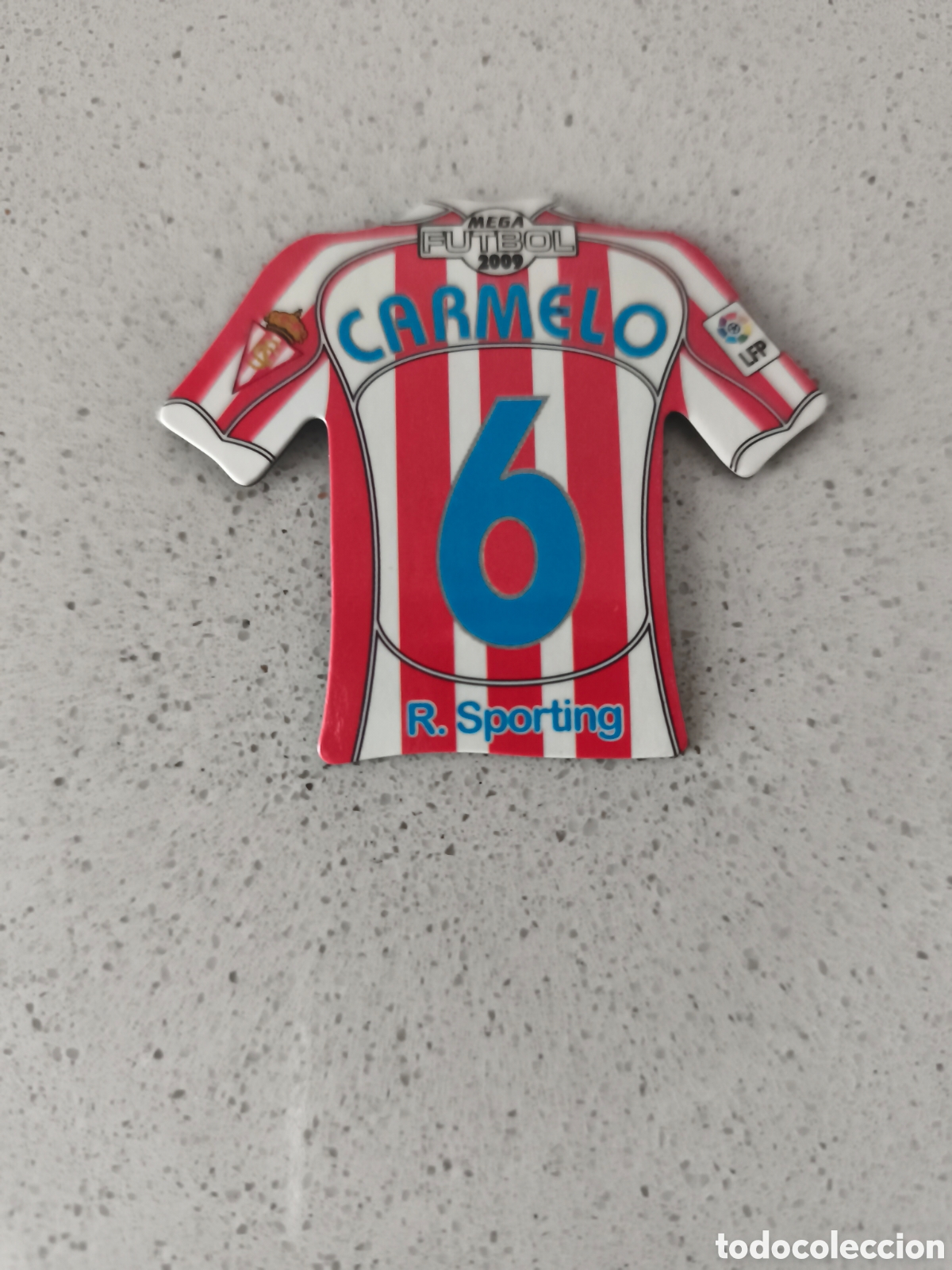 Football Stickers: CAMISETA IMAN NUMERO 6 CARMELO SPORTING GIJON. MEGA FUTBOL MAGNETS 2008-2009