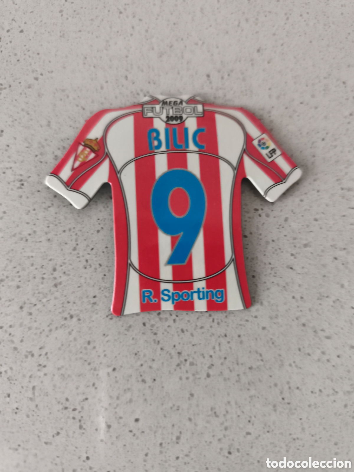 Football Stickers: CAMISETA IMAN NUMERO 9 BILIC SPORTING GIJON. MEGA FUTBOL MAGNETS 2008-2009