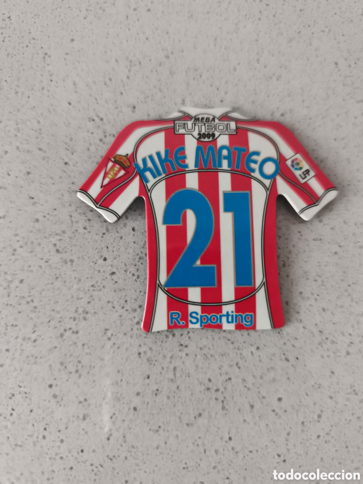 Fu&szlig;ball-Sticker: CAMISETA IMAN NUMERO 21 KIKE MATEO SPORTING GIJON. MEGA FUTBOL MAGNETS 2008-2009