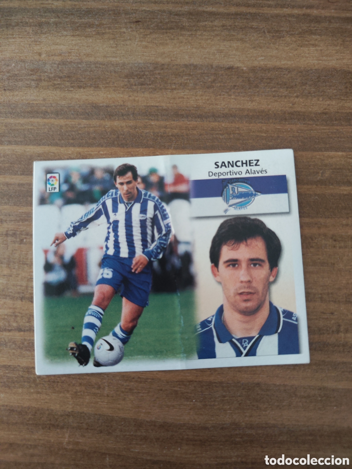 Cromos de f&uacute;tbol: Este 99 00 Alav&eacute;s S&aacute;nchez baja con doblez central