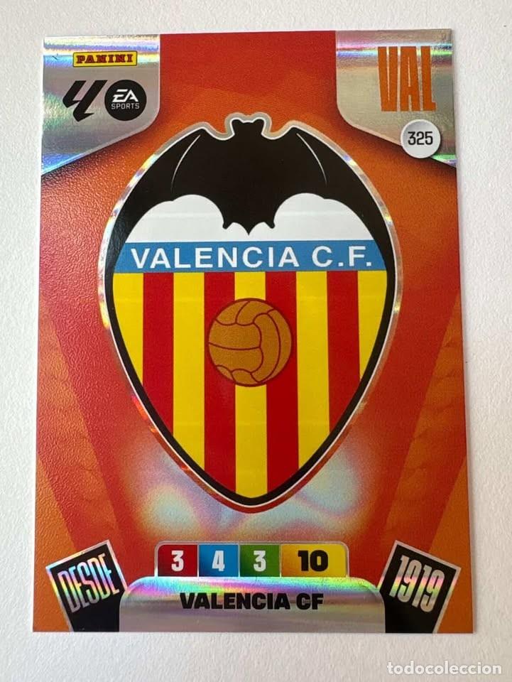 Fu&szlig;ball-Sticker: Carta Escudo Valencia 325 Adrenalyn 2025-26
