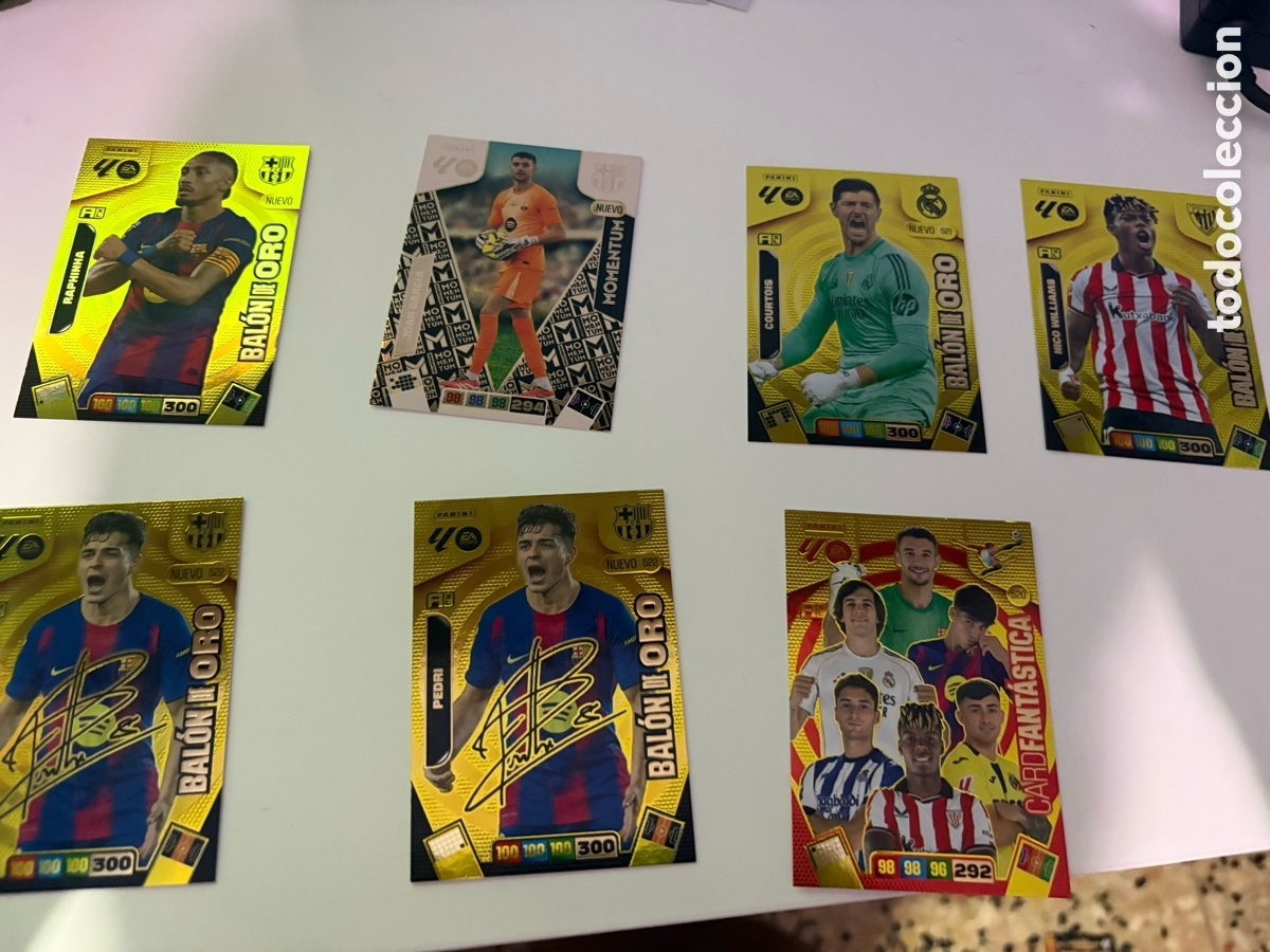 Figurine di Calcio: LOTE BALONES ORO DIFERENTES ADRENALYN XL LIGA 2025/2026 25 26 PANINI