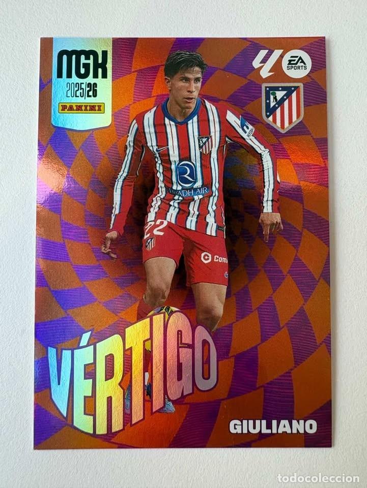 Football Stickers: Carta Giuliano Atl&eacute;tico de Madrid V&eacute;rtigo 383 Megacracks 2025-26