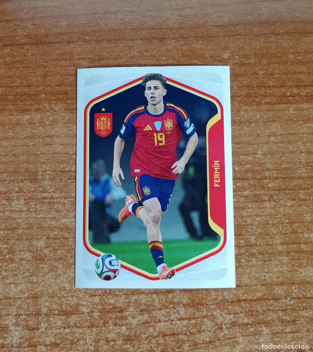 Cromos de f&uacute;tbol: Cromo 46 - Colecci&oacute;n oficial Selecci&oacute;n Espa&ntilde;ola de F&uacute;tbol - Espa&ntilde;a 2026 - Carrefour - Panini