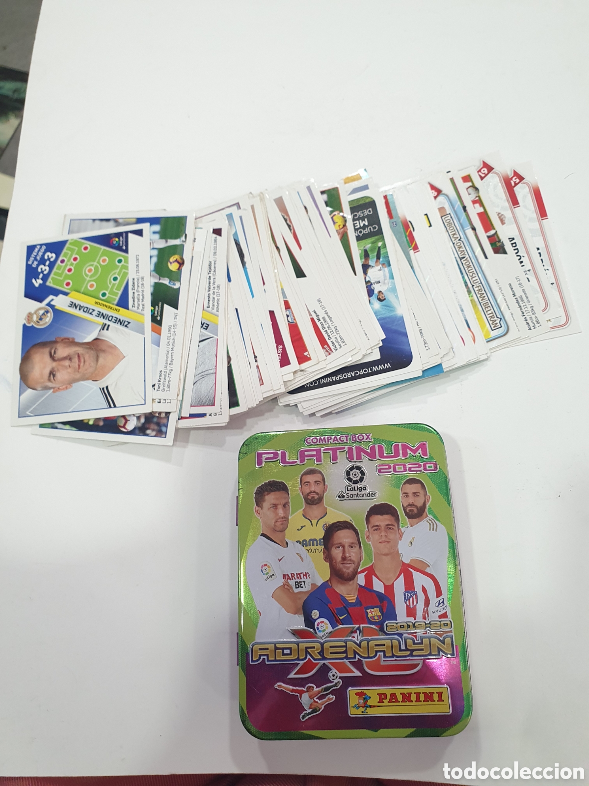 Figurine di Calcio: Lata y cromos Liga 2021. Este y Adrenalyn. (L120)