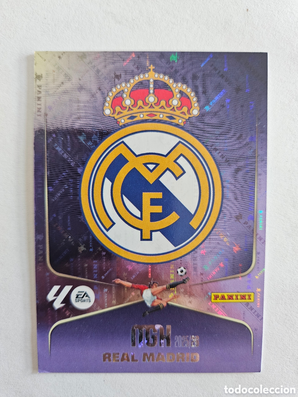Cromos de f&uacute;tbol: MGK 2025/26. #217 ESCUDO REAL MADRID