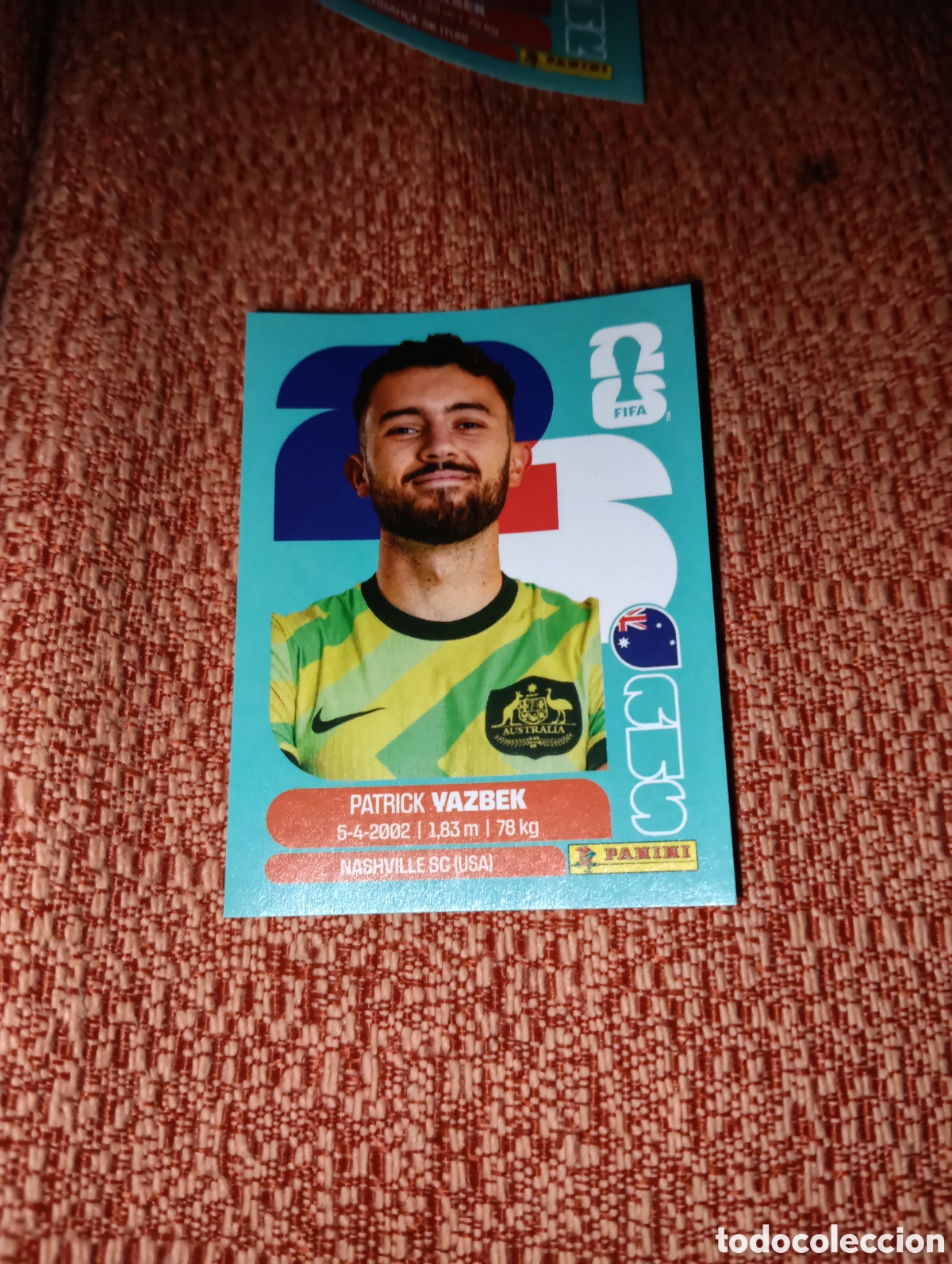 Cromos de f&uacute;tbol: YAZBEK AUSTRALIA AUS 16 MUNDIAL F&Uacute;TBOL 2026 FIFA WORLD CUP PANINI SIN PEGAR PEDIDO M&Iacute;NIMO 3&euro;
