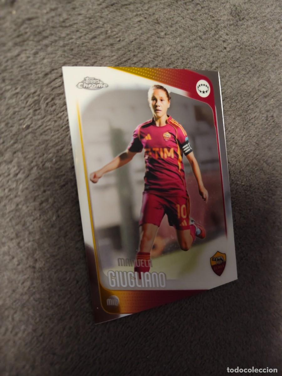 Cromos de Futebol: 47 UWCL 25 26 CHROME MANUELA GIUGLIANO AS ROMA WOMEN CHAMPIONS LEAGUE TOPPS 2025 2026 AAE