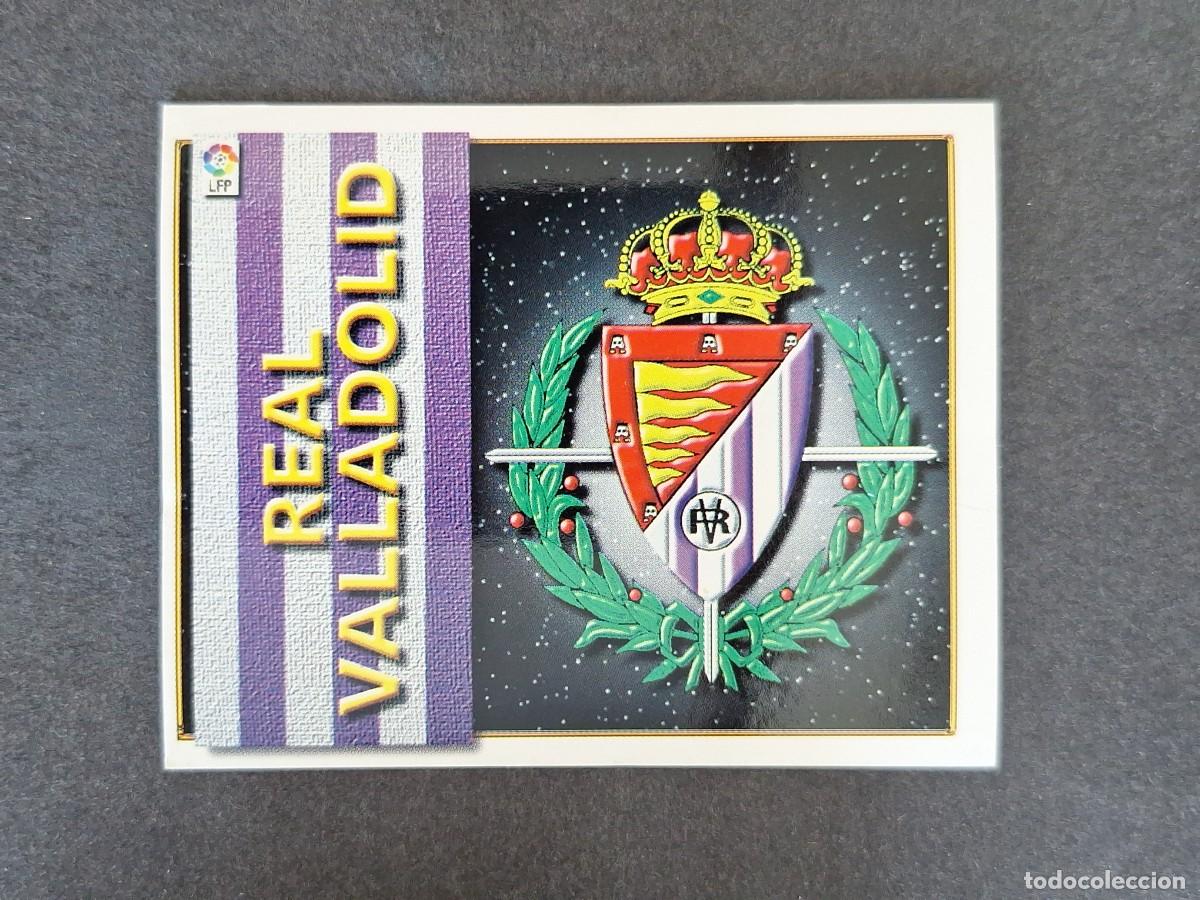 Cromos de f&uacute;tbol: L4 ESCUDO REAL VALLADOLID LIGA ESTE 1998 1999 98 99 NUNCA PEGADO SIN PEGAR